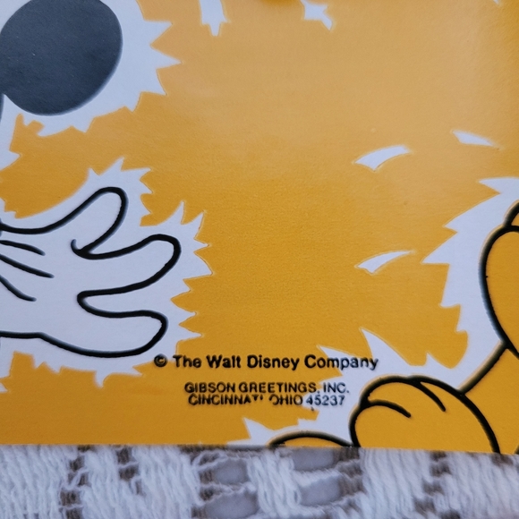 Vintage Disney Gift Wrap - Picture 5 of 9